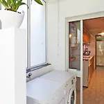 With Private Garden Apartment Porto