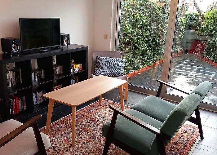 With Private Garden Apartman Porto