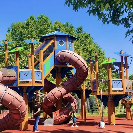 With Private Garden Daire