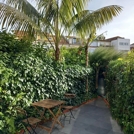 Apartment With Private Garden Porto