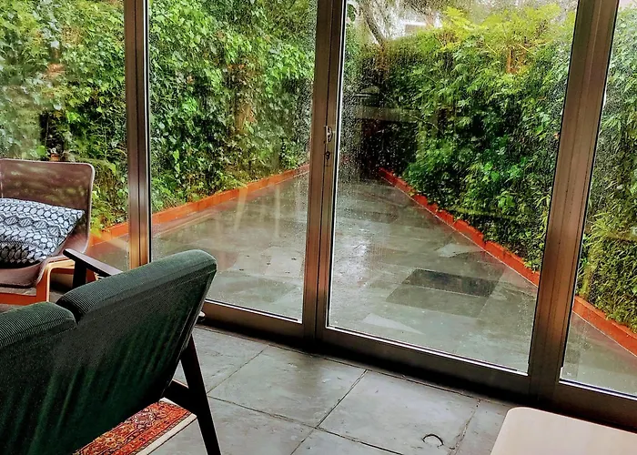 With Private Garden Appartamento *